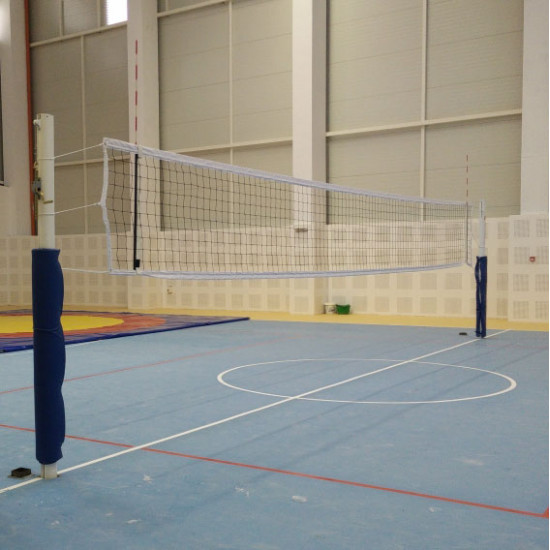 Volleyball net with four eyelets