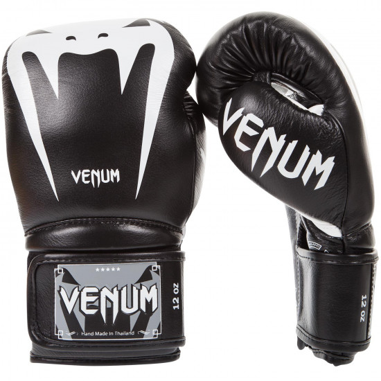 Boxing gloves VENUM GIANT 3 Black Boxing gloves VENUM GIANT 3 Black