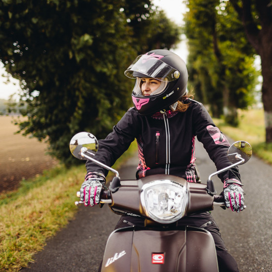 Motorcycle helmet W-TEC V105 - Black / pink